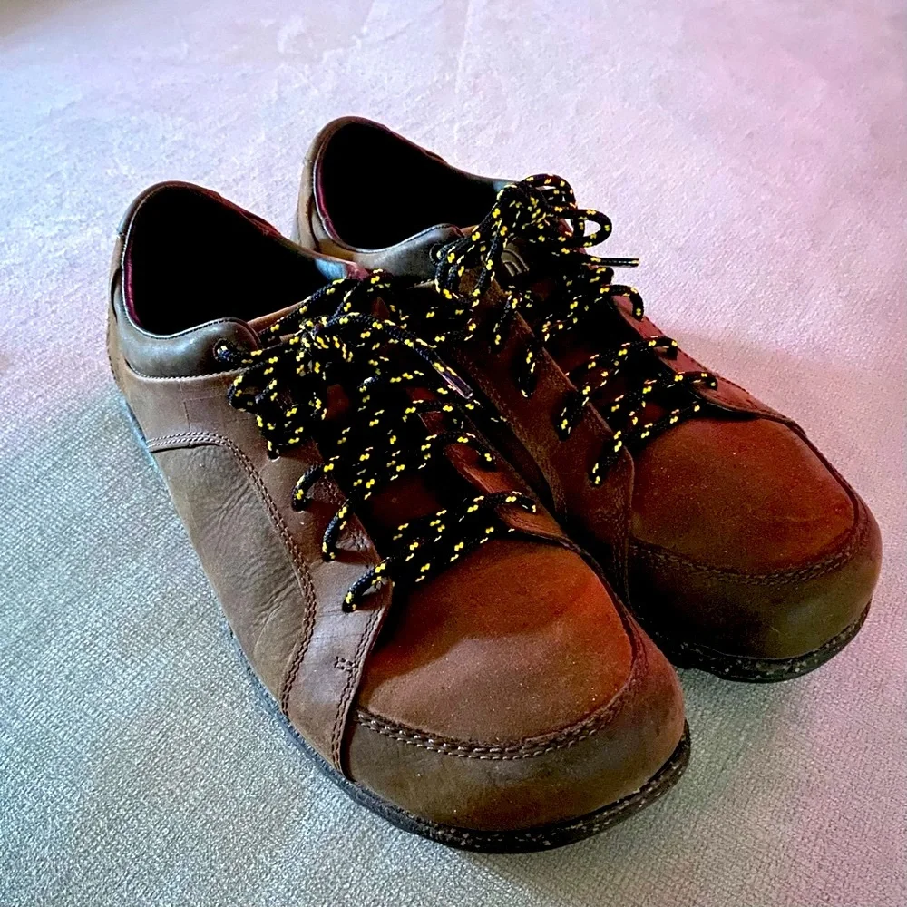 🎉HP🎉 EUC The North Face Leather Loafers